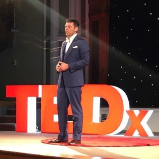 Deri Llewellyn-Davies